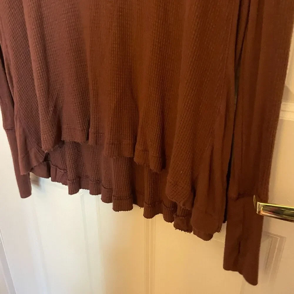 Free People Malibu Thermal Top Waffle Knit XS Boho Relaxed Neutral Flowy Classic